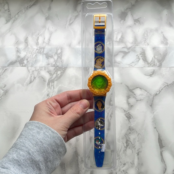 Vintage Disney Pocahontas - Holographic - Digital Wrist Watch Sealed - Picture 2 of 8